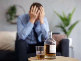 Thường xuyên bị đau đầu sau khi uống bia nguyên nhân do đâu?